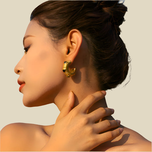 Model wearing Noir Heart Gold Hoop Earrings – Orlaya Jewellery