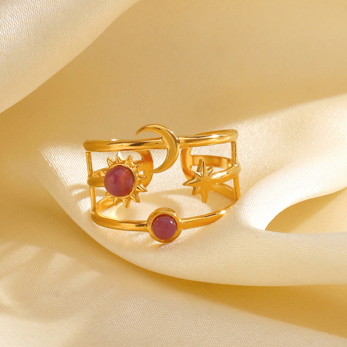 Modern Indian gold ring with blush stones