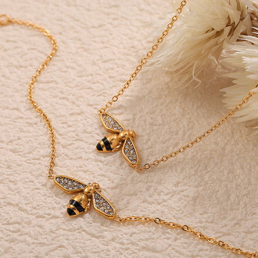 Queen Bee Bracelet in 18K gold-plated steel with bee charm
